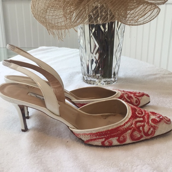 Oscar de La Renta elegant slingback heels - Picture 3 of 8